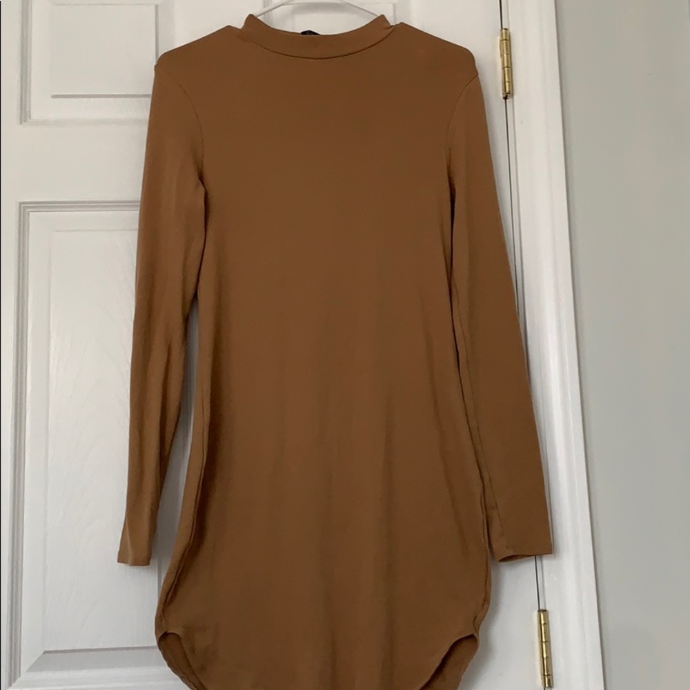 NWOT Forever 21 Tan/Camel Long Sleeve Dress